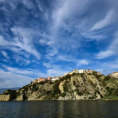 Elegante Tra Mare E Storia *